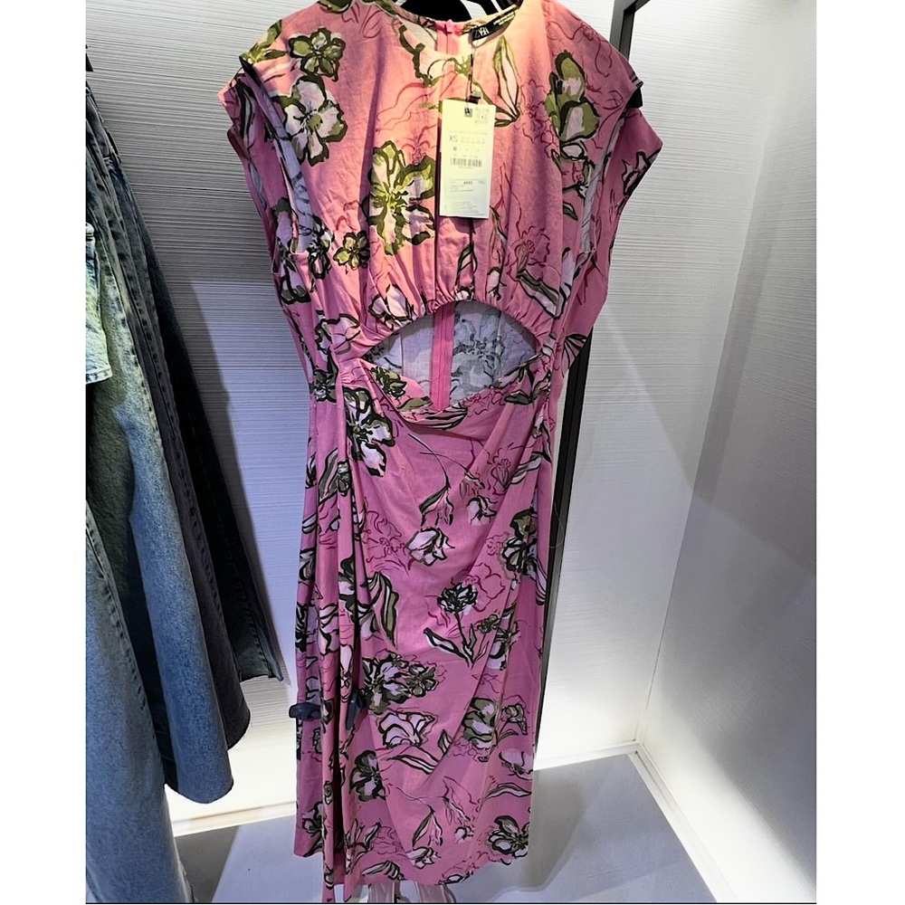 Size XS | Zara | 55% Linen Cut Out Dress - Picture 11 of 16